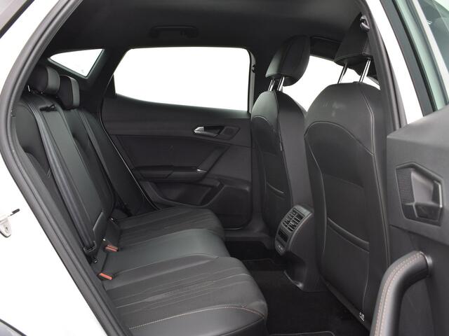 Cupra Formentor 1.5 TSI 150PK DSG Business Edition Plus · Apple/Android Car Play · Camera · Dodehoek Detectie · Stoel- & Stuurverwarming