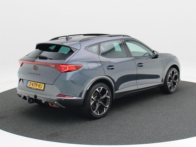 Cupra Formentor 1.4 e-Hybrid 245 Pk Automaat VZ Performance | Panoramadak | Trekhaak | Adaptive Cruise | Elektrische Achterklep | Camera | Stuur Verwarming | Carplay | 19 Inch