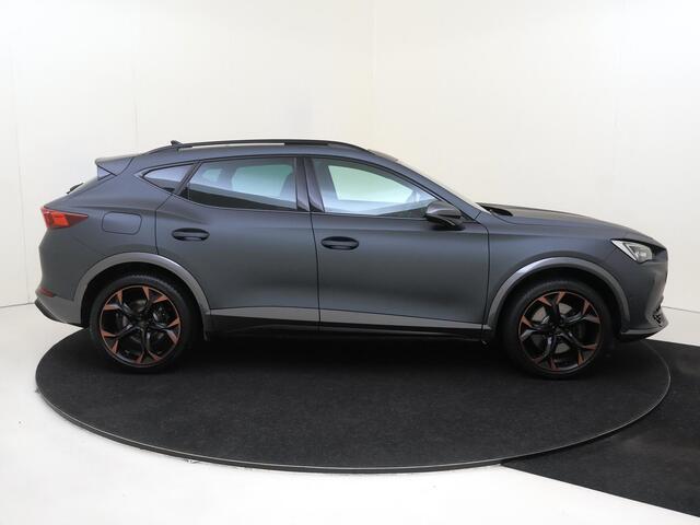 Cupra Formentor 1.4 e-Hybrid VZ Performance | Panoramadak | Parkeerassistent | 3-zone airco | Adaptieve demping systeem | Keyless | Dodehoek detectie | Stoel-en stuurwielverwarming |
