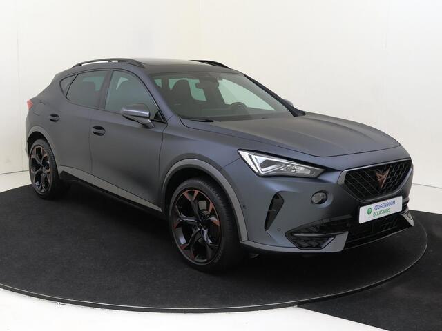 Cupra Formentor 1.4 e-Hybrid VZ Performance | Panoramadak | Parkeerassistent | 3-zone airco | Adaptieve demping systeem | Keyless | Dodehoek detectie | Stoel-en stuurwielverwarming |