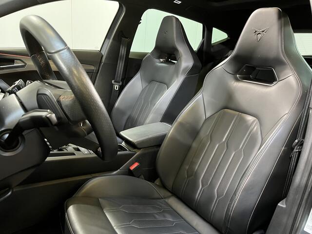 Cupra Formentor 1.4 e-Hybrid VZ Black Edition / AUTOMAAT/ LEDER/ PANO/ ELEKTR. TREKHAAK/ KEYLESS/ ELEKTR STOEL./ PARK. SENSOREN + CAMERA/ RIJ-MODI/ FULL LINK/ CLIMA 3-ZONE/ STOEL-STUUR VERWARM.