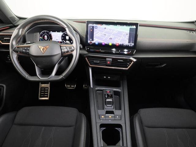 Cupra Formentor 1.4 e-Hybrid VZ Performance 245 pk Automaat (DSG) | Navigatie | Parkeersensoren (Park assist) | Rondomzicht camera | Elektr. bestuurdersstoel met geheugen | Stoelverwarming |