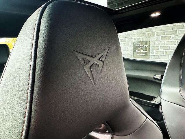 Cupra Formentor 1.4 E-HYBRID 245PK VZ PERF. - PANO - TREKH. - MATRIX