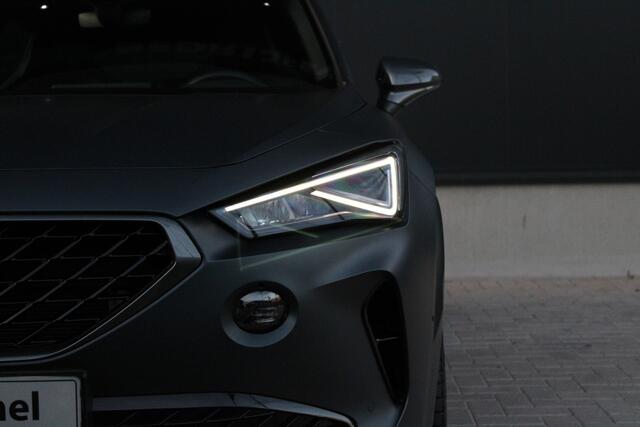 Cupra Formentor 1.4 e-Hybrid VZ Performance - Pano - Leder - Stoel-stuurverwarming - Memory - Keyless - Navi - Camera - Rijklaar