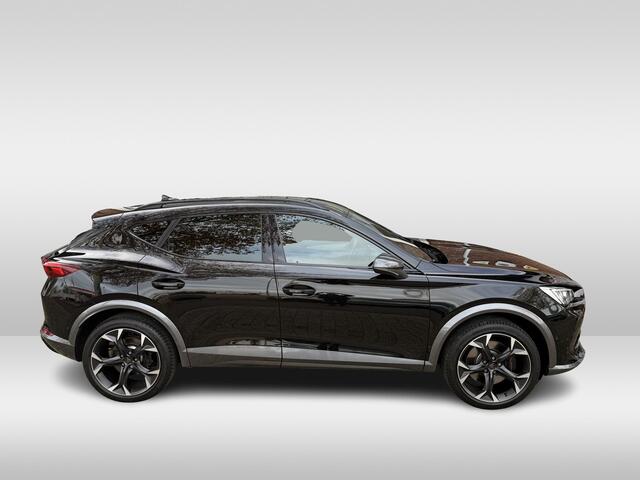 Cupra Formentor 1.4 e-Hybrid VZ Copper Edition | stuurverwarming | trekhaak | airco | voorstoel verwarming | 19 inch velgen |