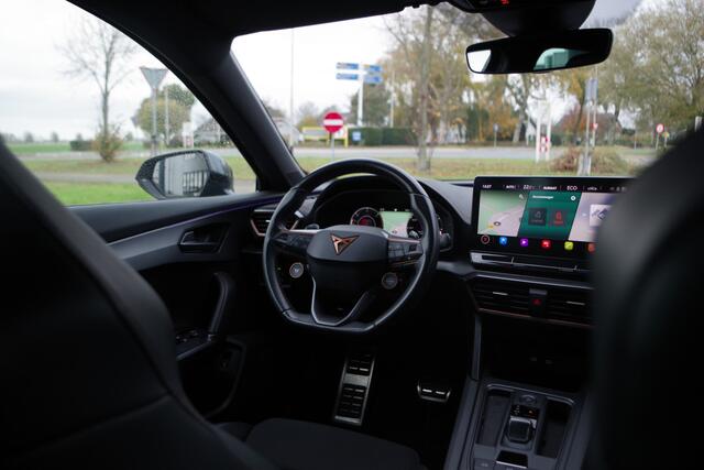 Cupra Formentor 1.4 e-Hybrid 245 PK VZ Performance, Stuur-Startknop, Groot-Navigatie, Carplay, Kuipstoelen, Camera