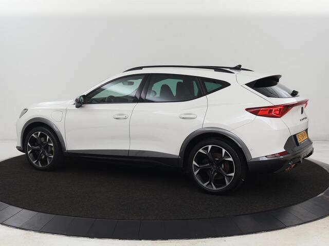 Cupra Formentor 1.4 eHybrid VZ | 245pk | Stoelverwarming | 360 Camera | Adaptive cruise | Carplay | Navigatie | Sfeerverlichting | Keyless | Sportstoelen | Memory | PHEV | Plug In