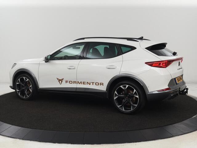 Cupra Formentor 2.0 TSI 4DRIVE | 310pk | Trekhaak | Stoelverwarming | Camera | Adaptive cruise | 19'' | Sfeerverlichting | Keyless | Full LED | Sportstoelen | Stuurverwarming | DAB