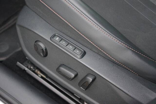 Cupra Formentor 1.4 e-Hybrid VZ 245 PK Performance PHEV, Trekhaak, Stuur-Startknop, Memory, Winterpakket, Carplay