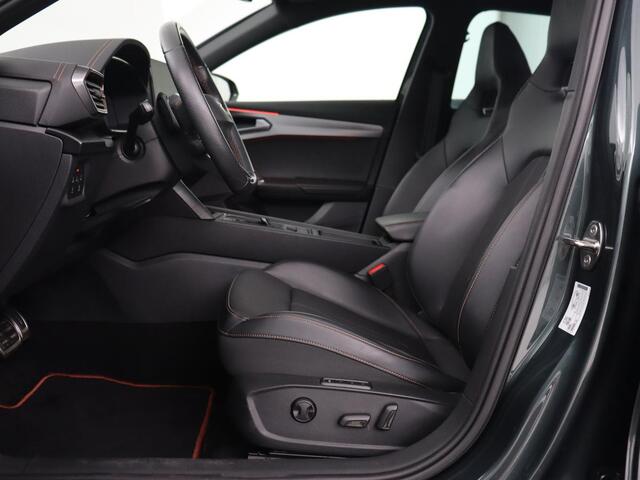 Cupra Formentor 1.4 e-Hybrid VZ | 245pk | Stoelverwarming | Carplay | Camera | Adaptive cruise | Navigatie | Keyless | Memory | Sfeerverlichting | Full LED | 19'' | PHEV | Plug In