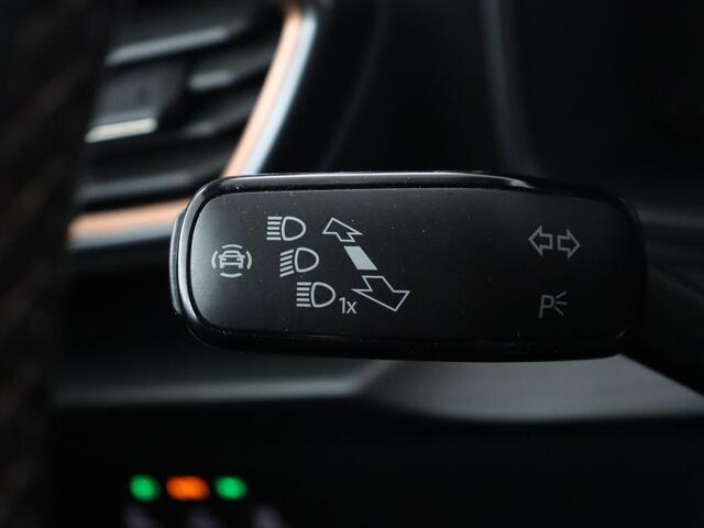 Cupra Formentor 1.4 e-Hybrid VZ | 245pk | Stoelverwarming | Carplay | Camera | Adaptive cruise | Navigatie | Keyless | Memory | Sfeerverlichting | Full LED | 19'' | PHEV | Plug In