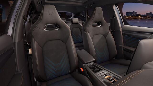 Cupra Formentor 1.5 TSI e-Hybrid 272 6DSG VZ Performance | Achteruitrijcamera | Digitaal instrumentenpaneel (Virtual Cockpit) | Draadloze Apple CarPlay(TM), Android Auto(TM)