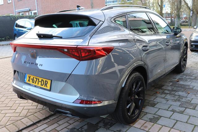 Cupra Formentor 1.4 e-Hybrid Business. Navigatie, 18"lm velgen, Speciale kleur.