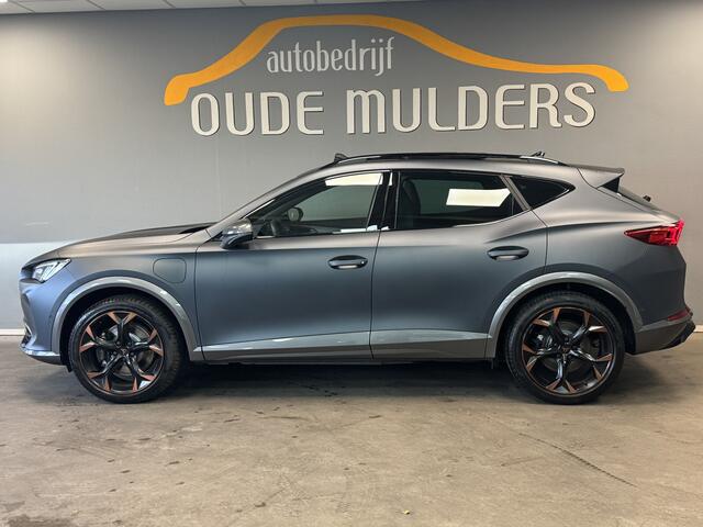 Cupra Formentor 1.4 VZ Mat Grijs/Leder/Panoramadak/360 Camera/Cupra Knoppen