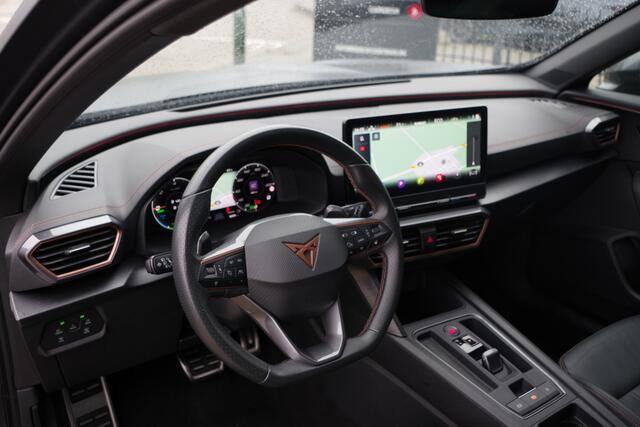 Cupra Formentor 1.4 e-Hybrid 245 PK VZ Performance, Panoramadak, Leder, Memory, Winterpakket, Camera