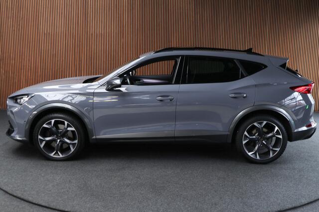 Cupra Formentor 2.0 TSI 4DRIVE Panodak Leer 360° Memory PDC Elektr. bedienbare achterklep Stuurverwarming Navi Climate voor & achter Zwart hemelbekleding Stoelverwarming Virtual cockpit Keyless Entry & Go LM velgen