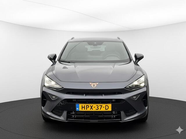 Cupra Formentor 1.5 TSI e-Hybrid Business 204PK | Nw model | Panorama dak | 360 graden camera | Blindspot | Stuurwiel verwarming |