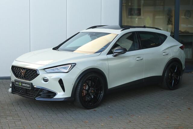 Cupra Formentor VZ5 2.5 TSI Taiga Grey 625/999 / Carbon / Beats / Panorama