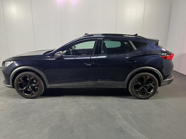 Cupra Formentor 1.4 e-Hybrid VZ Black Edition / AUTOMAAT/ PANO/ LEER/ KEYLESS/ ELEKTR. STOEL/ PARK. SENSOREN + CAMERA/ FULL LINK/ CLIMA/ RIJ-MODI/ STOEL + STUUR VERWARM./ 19'' LMV