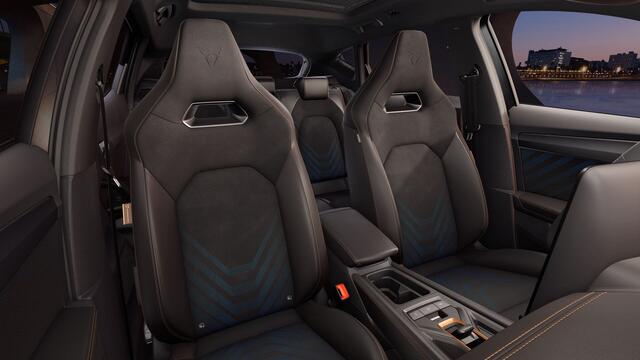 Cupra Formentor 1.5 TSI e-Hybrid 272 6DSG VZ Performance | Achteruitrijcamera | Digitaal instrumentenpaneel (Virtual Cockpit) | Draadloze Apple CarPlay(TM), Android Auto(TM)