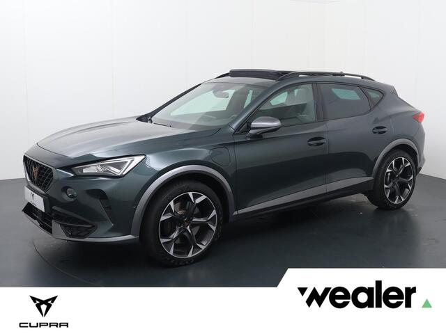 Cupra Formentor 1.4 e-Hybrid VZ Performance | 245 PK | SoH 94% | Trekhaak wegklapbaar | Panoramadak | Verwarmde voorstoelen / voorruit | Virtual pedal |