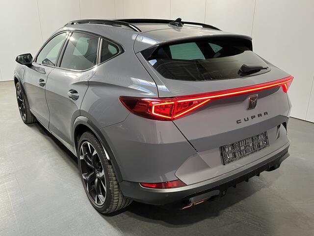 Cupra Formentor 1.4 e-Hybrid VZ Performance / AUTOMAAT/ 245 PK/ ELEKTR. TREKHAAK/ 360 CAMERA/ DODE HOEK/ KEYLESS/ STOEL-STUUR VERWARM./ CRUISE/ FULL LINK/ NAVI/ CLIMA/ DAB/ 19'' LMV