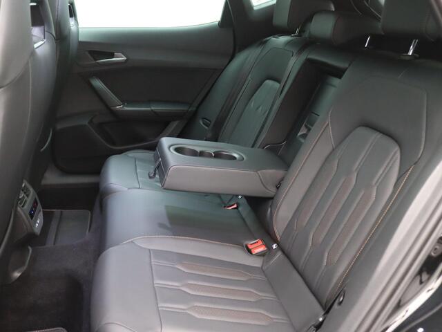 Cupra Formentor 1.4 e-Hybrid VZ Performance 245PK DSG SOH 92%, Pano-Schuifdak, 19" LM Velgen, Memorystoel, Supersportstuur, Achteruitrijcamera, Keyless, Side Assist, Stoel-Stuurverwarming