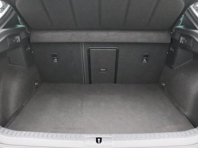 Cupra Formentor 1.4 e-Hybrid VZ Copper Edition 245PK DSG SOH 87%, Pano-Schuifdak, Trekhaak, Volleder, Memorystoel, Supersportstuur, Keyless, Side Assist, Stoel-Stuurverwarming, 19" LM Velgen