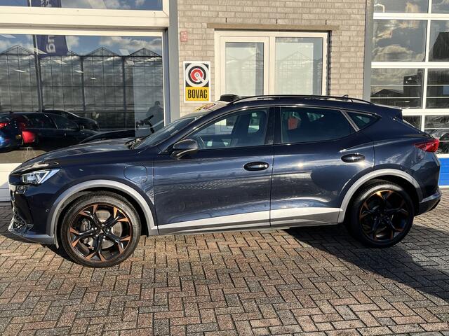 Cupra Formentor 1.4 e-Hybrid VZ Performance / AUTOMAAT/ PANO/ LEER/ DCC/ MEMORY SEAT/ PARK.SENSOR.V+A/ CAMERA/ DODE HOEK/ KEYLESS/ STUUR+STOEL VERWARM./ ACC/ FULL LINK/ NAVI/ DAB/ CLIMA/ DIGITAL DASH/ LED/ ISOFIX/ 19'' LMV