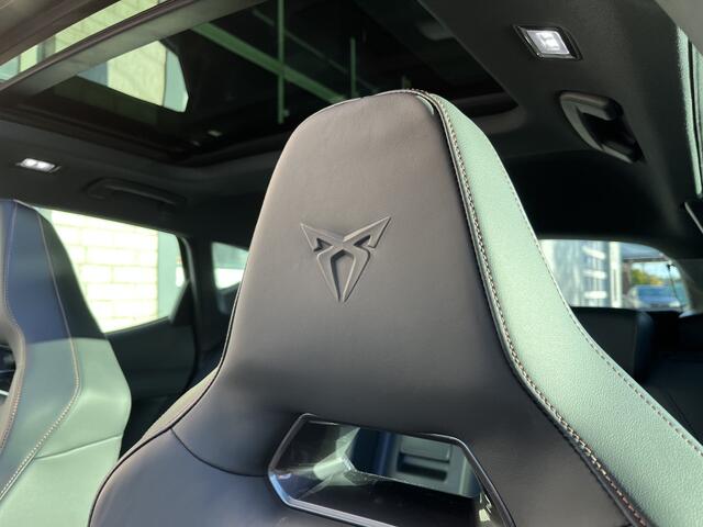 Cupra Formentor 1.4 e-Hybrid VZ Performance / AUTOMAAT/ PANO/ LEER/ DCC/ MEMORY SEAT/ PARK.SENSOR.V+A/ CAMERA/ DODE HOEK/ KEYLESS/ STUUR+STOEL VERWARM./ ACC/ FULL LINK/ NAVI/ DAB/ CLIMA/ DIGITAL DASH/ LED/ ISOFIX/ 19'' LMV