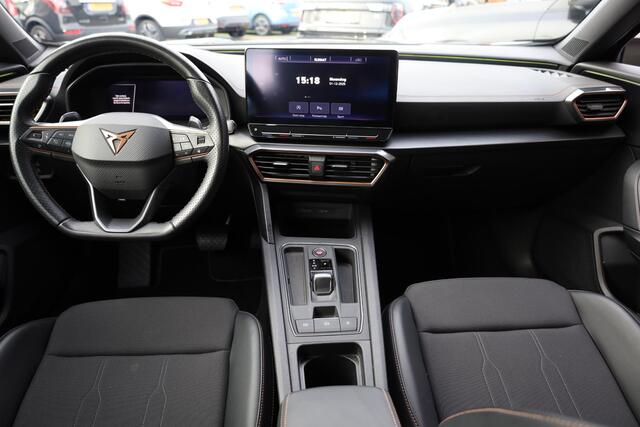 Cupra Formentor 1.5 TSI Business Edition CAMERA SFEERVERLICHTING CARPLAY STUUR+STOELVERW. DAB 2xPDC NAVI CLIMA ELEK.ACHTERKLEP 18"LMV