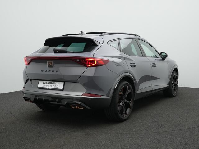 Cupra Formentor 1.4 e-Hybrid 245 pk DSG VZ | Panoramadak | Trekhaak | Adaptief sportonderstel | Stuur-/stoelverwarming | Achteruitrijcamera