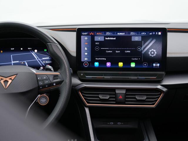 Cupra Formentor 1.4 e-Hybrid 245 pk DSG VZ | Panoramadak | Trekhaak | Adaptief sportonderstel | Stuur-/stoelverwarming | Achteruitrijcamera