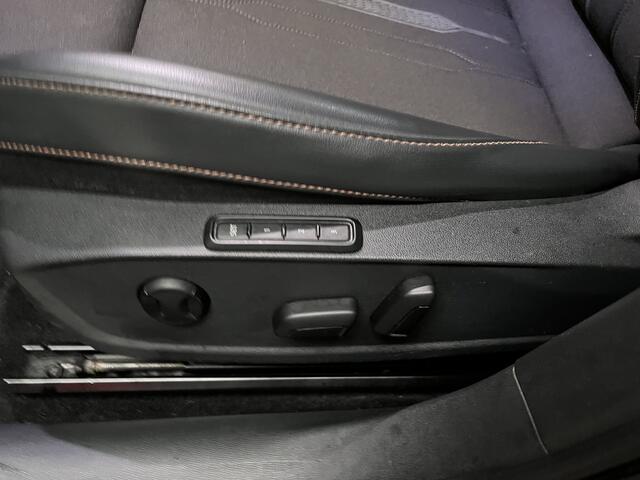 Cupra Formentor 1.4 e-Hybrid VZ Performance / AUTOMAAT/ PANO/ 245 PK/ ELEK.KLEP/ TREKHAAK/ MEMORY SEAT/ PARK.SENSOR.V+A/ 360 CAMERA/ STUUR+STOEL VERWARM./ ACC/ FULL LINK/ DODE HOEK/ DAB/ NAVI/ LED/ RIJ-MODI/ ISOFIX