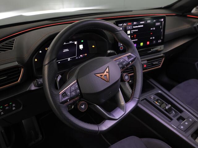 Cupra Formentor 1.4 e-Hybrid VZ Tribe Edition 245 pk Automaat (DSG) | Navigatie | Panoramadak | Parkeersensoren (Park assist) | Rondomzicht camera | Stoelverwarming | Elektr. bestuurdersstoel met geheugen |