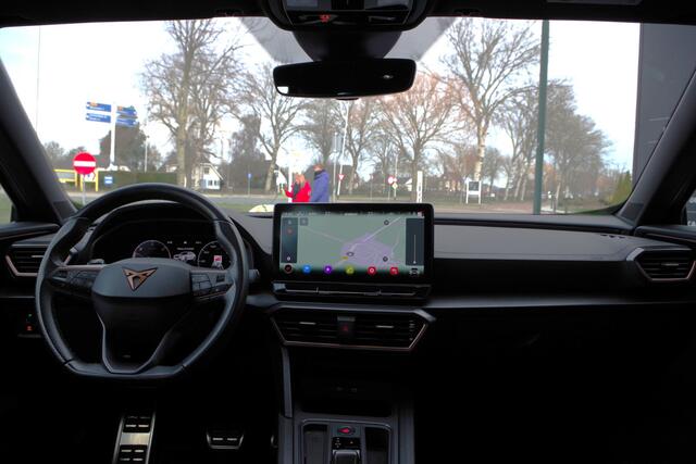 Cupra Formentor 1.4 e-Hybrid 245 PK VZ Copper Edition, Panoramadak, Trekhaak, Memory, Camera