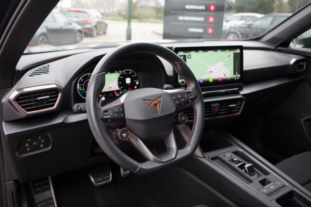 Cupra Formentor 1.4 e-Hybrid 245 PK VZ Copper Edition PHEV, Panoramadak, Adap. Cruise Control, Camera