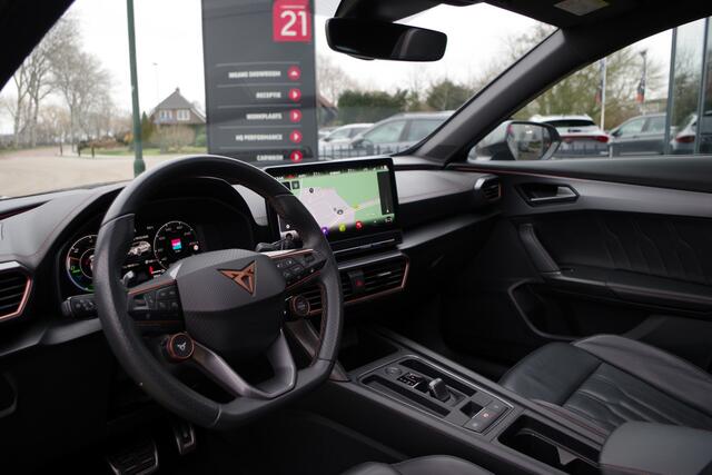 Cupra Formentor 1.4 e-Hybrid VZ 245 PK Performance, Panoramadak, Leder, Winterpakket, Sfeerverlichting