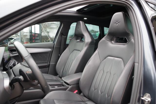 Cupra Formentor 1.4 e-Hybrid VZ 245 PK Performance, Panoramadak, Leder, Winterpakket, Sfeerverlichting