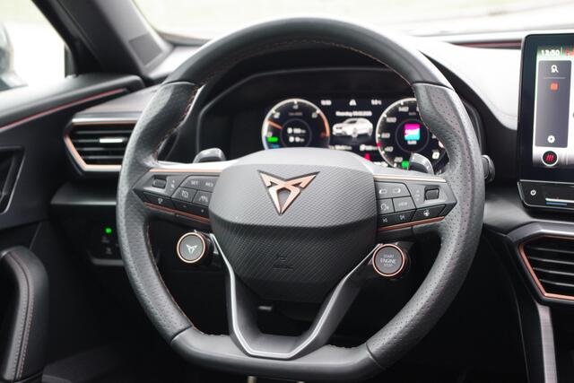 Cupra Formentor 1.4 e-Hybrid VZ 245 PK Performance, Panoramadak, Leder, Winterpakket, Sfeerverlichting