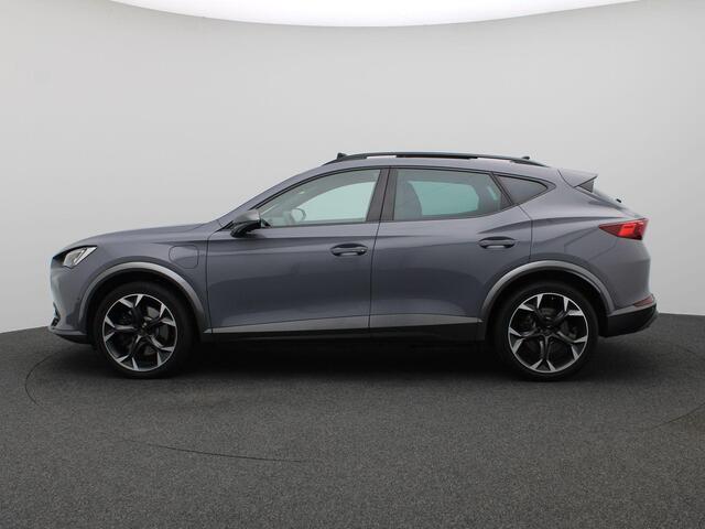 Cupra Formentor 1.4 e-Hybrid VZ Performance 245PK DSG SOH 99%, Pano-Schuifdak, Trekhaak, Supersportstuur, Leder, Memorystoel, 19" LM Velgen, Stoel-Stuurverwarming, 360gr. Camera