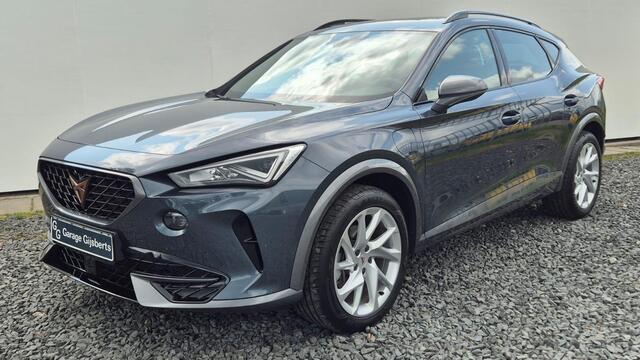 Cupra Formentor 1.4 e-Hybrid Panorama Dak - Camera achter - Adaptive Cruise Control - Stoel verwarming