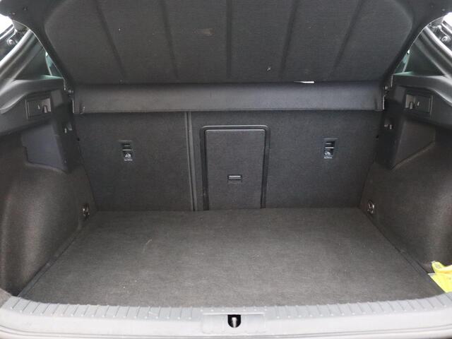 Cupra Formentor 1.4 e-Hybrid Business 204PK DSG Elektr. Achterklep, Keyless, Full led, Stuur-stoelverwarming, 18" LM Velgen, Adaptive Cruise Control