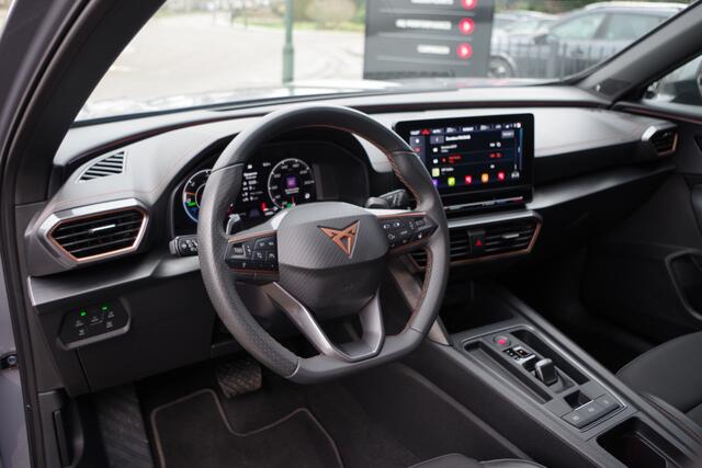 Cupra Formentor 1.4 e-Hybrid 204 PK Adrenaline PHEV, Adap. Cruise Control, Kuipstoelen, Memory, Beatsaudio