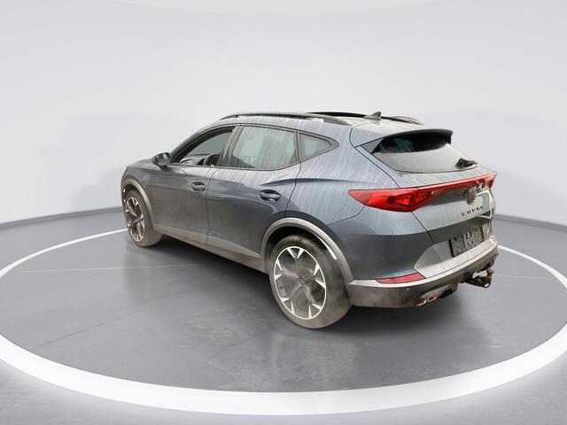 Cupra Formentor 1.4e-Hybrid 180kW/245PK VZ DSG · Panoramadak · Trekhaak · Camera + Parkeersensoren