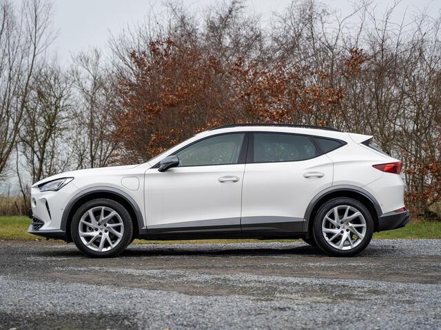 Cupra Formentor 1.4 TSI e-Hybrid // LED // Carplay // PDC // winter pakket