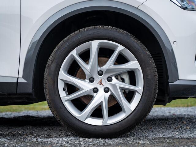 Cupra Formentor 1.4 TSI e-Hybrid // LED // Carplay // PDC // winter pakket