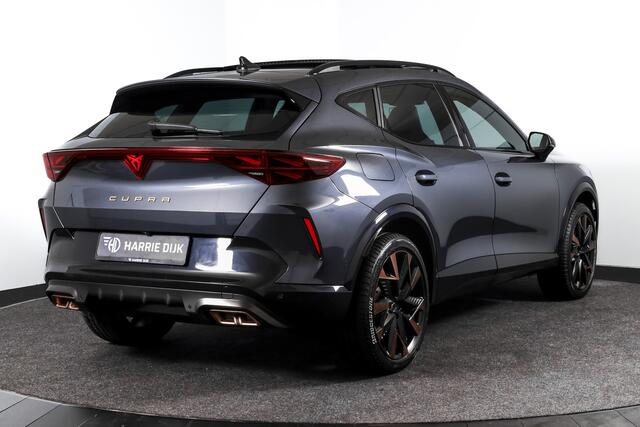 Cupra Formentor 1.5 TSI e-Hybrid 272 PK VZ Performance | S/k-panodak | Adapt. Cruise | Memory | Stoel-+Stuurverw. | 360 Camera | Dig. Cockpit | NAV + App. Connect | ECC | Elek. Klep | LM 19" | 5222
