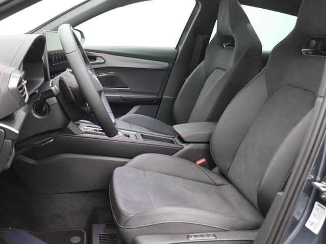 Cupra Formentor 1.5 TSI e-Hybrid VZ Performance 272PK DSG Pano-Schuifdak, Trekhaak, 19" LM Velgen, Sennheiser Audio, 360gr. Camera, Memorystoel, Matrix LED-Verlichting, Stoel-Stuurverwarming