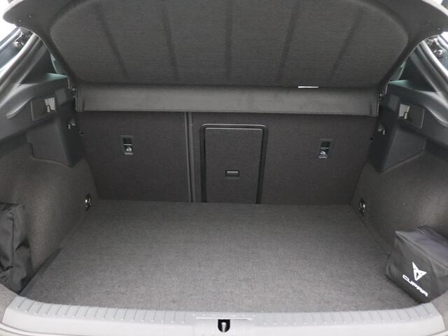 Cupra Formentor 1.5 TSI e-Hybrid VZ Performance 272PK DSG Pano-Schuifdak, Trekhaak, 19" LM Velgen, Sennheiser Audio, 360gr. Camera, Memorystoel, Matrix LED-Verlichting, Stoel-Stuurverwarming